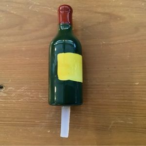 NEW. NORA FLEMMING MINI. A186. WINE BOTTLE. 3” x 1”